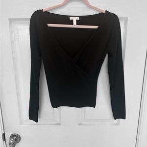 Elegant Black V-Neck Top